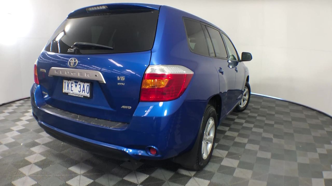 HOLDEN MOTORING SET OF 7 LOGO PIN COLLECTION SET IN PRESENTATION BOX