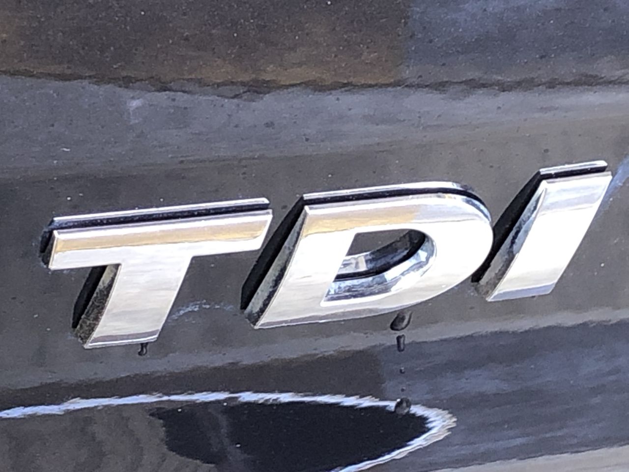 Australia: 2012 Two Dollars QEII Remembrance $2