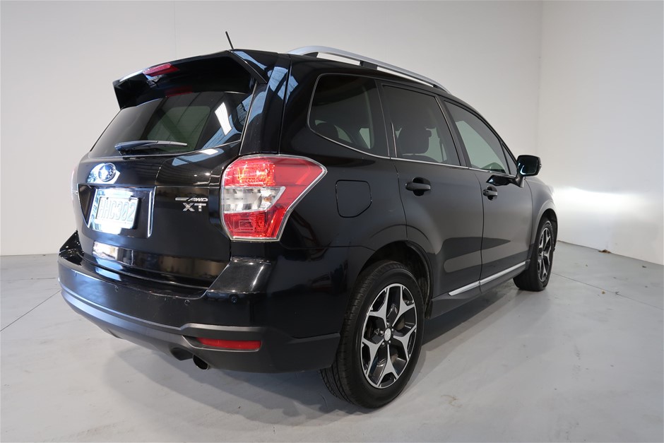 2 Carat round 2 white diamond each CVD Uncertified