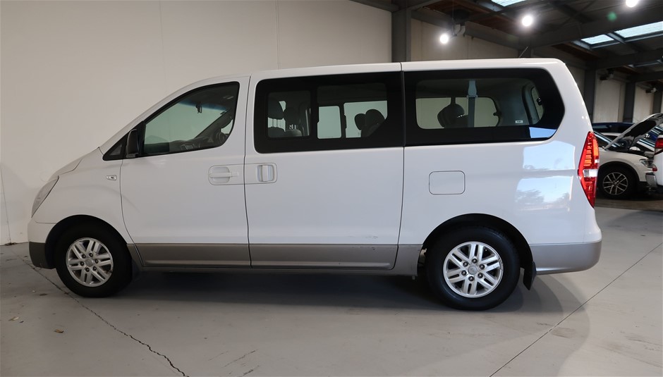 Silver-Filled Cuban Chain Bracelet, 10MM Wide - 17.8cm