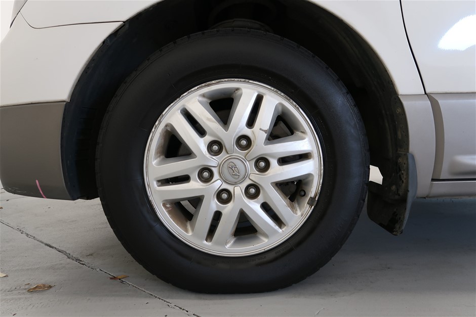 18K White Gold-Filled Single-Row Ring, Simulated Diamonds, Size 7