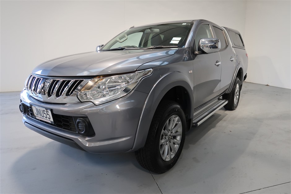 0.04 carat natural 1 round diamond