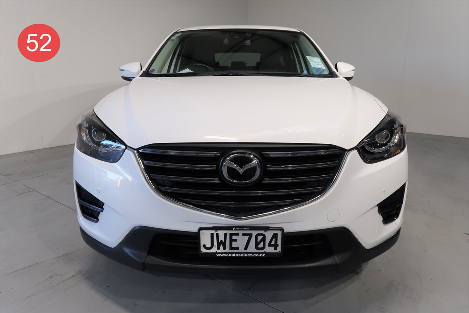 0.06 carat white round 5 diamonds