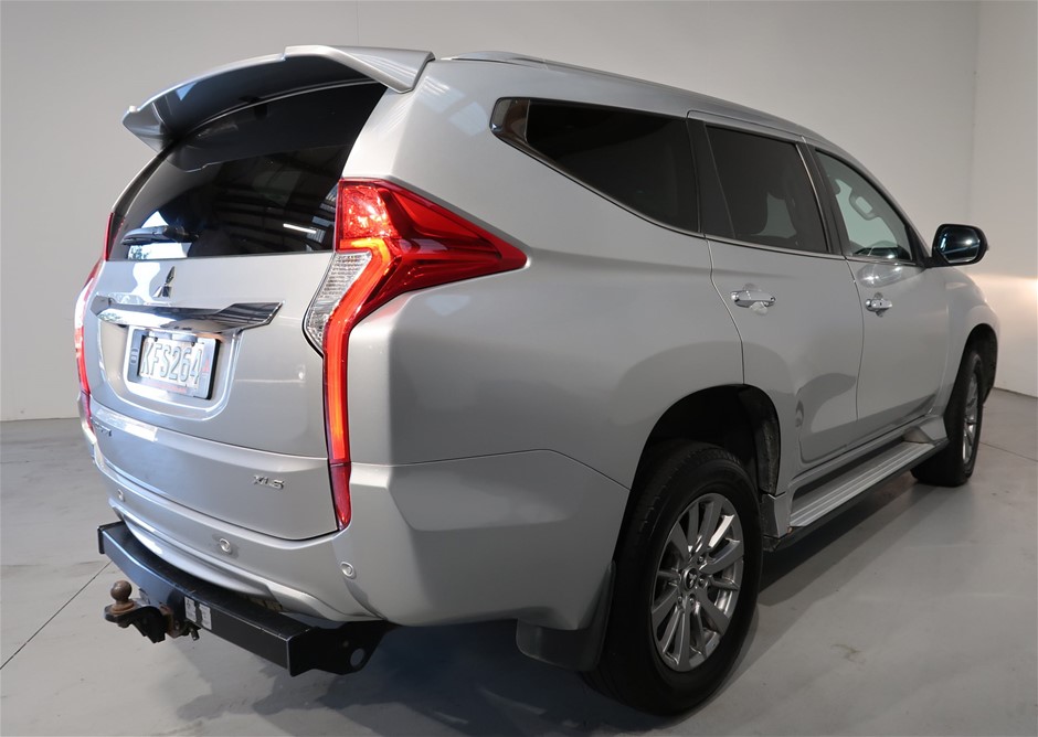 Zamazenta V 098/159 – Sword & Shield – Raw Pack Fresh