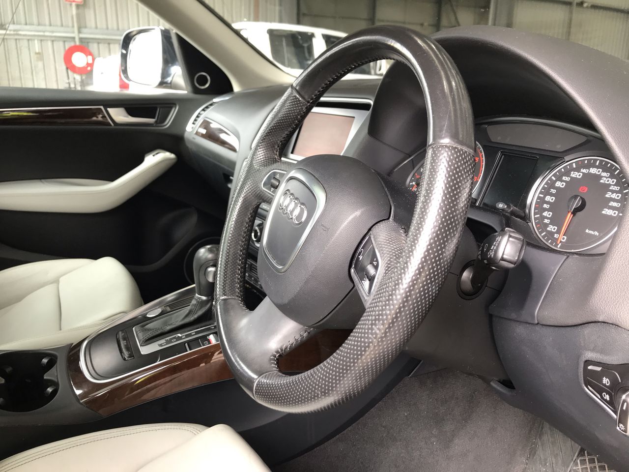 <p>Petrol Driven Flextool Worm Drive</p>