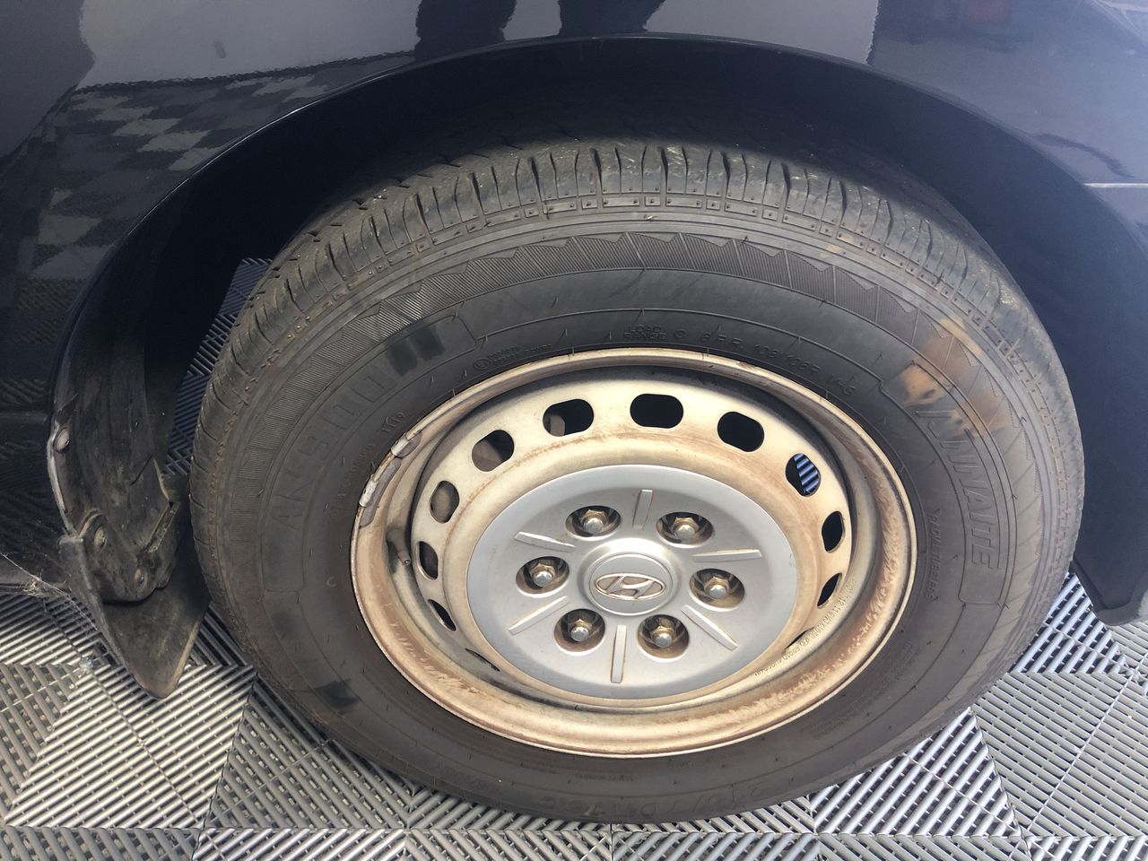 <p>Box Of 8 Lenovo Think Pad Hybrid USB-C With USB- A Dock</p>