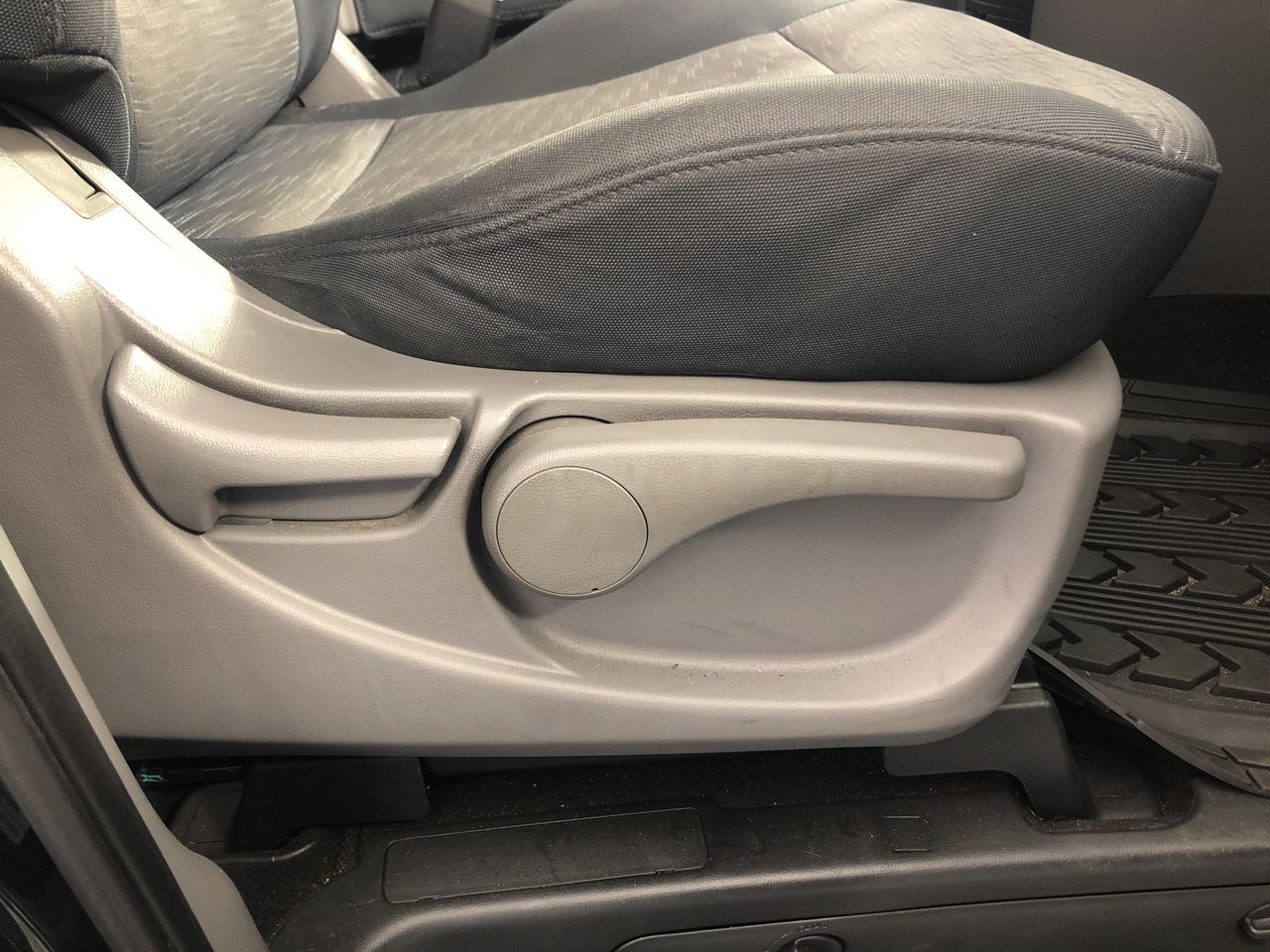 <p>Box Of 9 Lenovo Think Pad Hybrid USB-C With USB- A Dock</p>