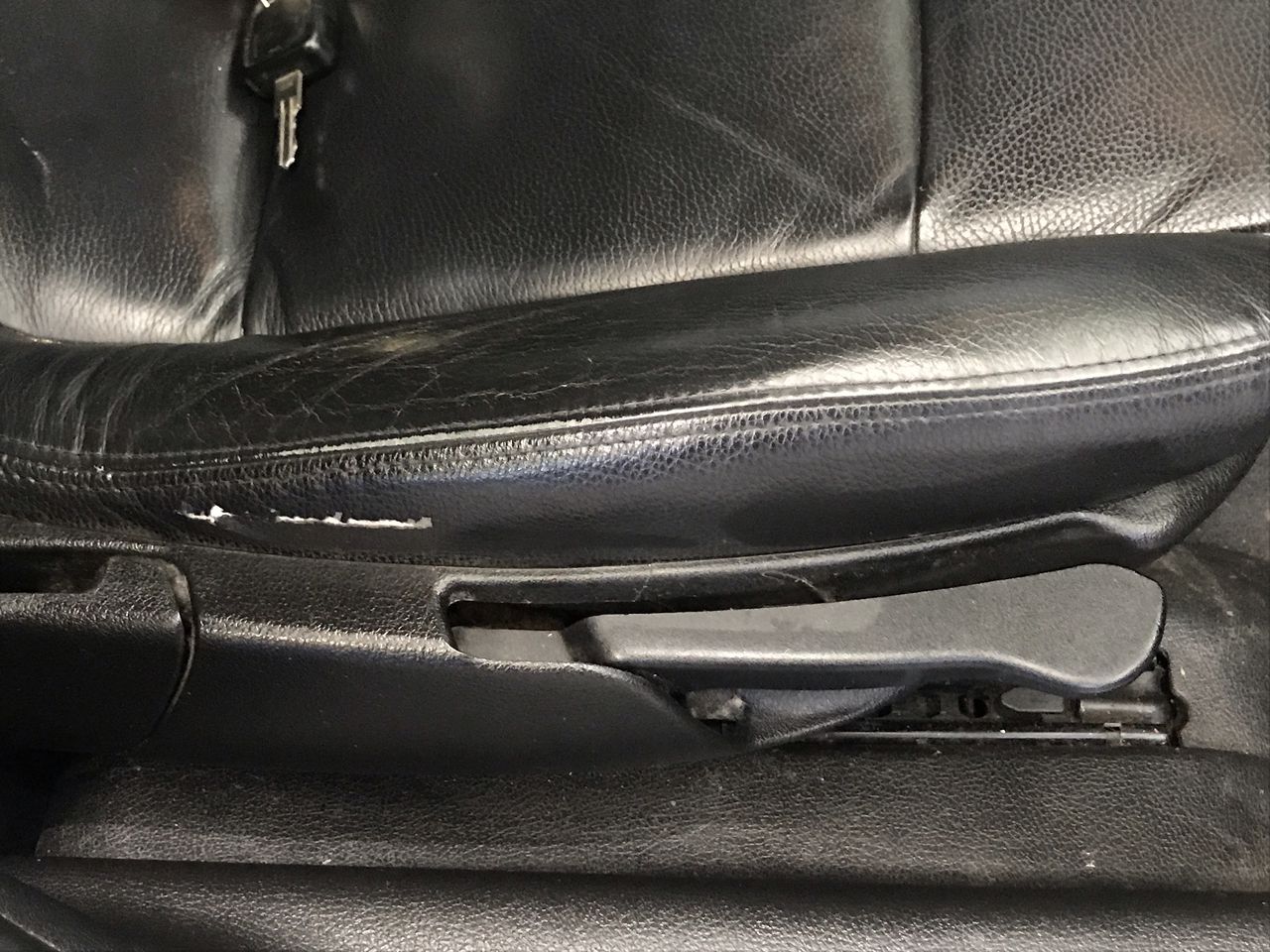 Jules Roy Pinot Noir 2024 (6x 750mL), France.