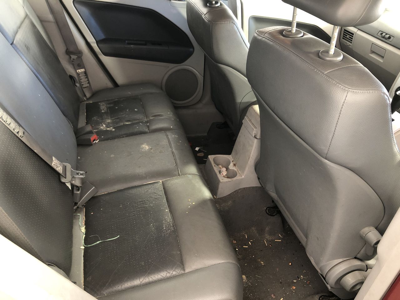 SAMSONITE Hardside Spinner Luggage, 68.5cm, Silver/Black. NB: Has been used