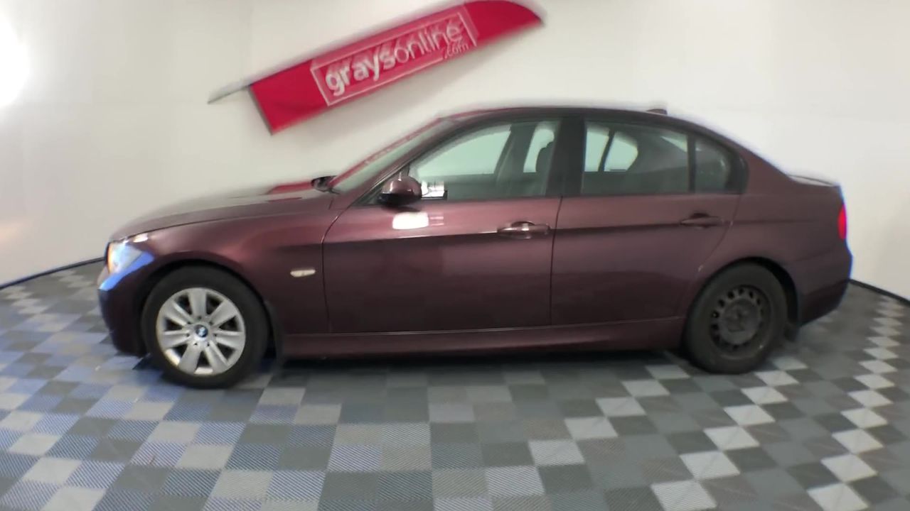 Approx 240 x CHINET Big Red Plastic Party Cups, 18oz. NB: Damaged packaging