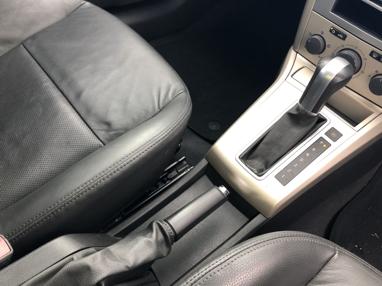 3 x DOVE Triple Hydrate Gentle Moisturising for Soft Skin, 0% Sulfate SLES