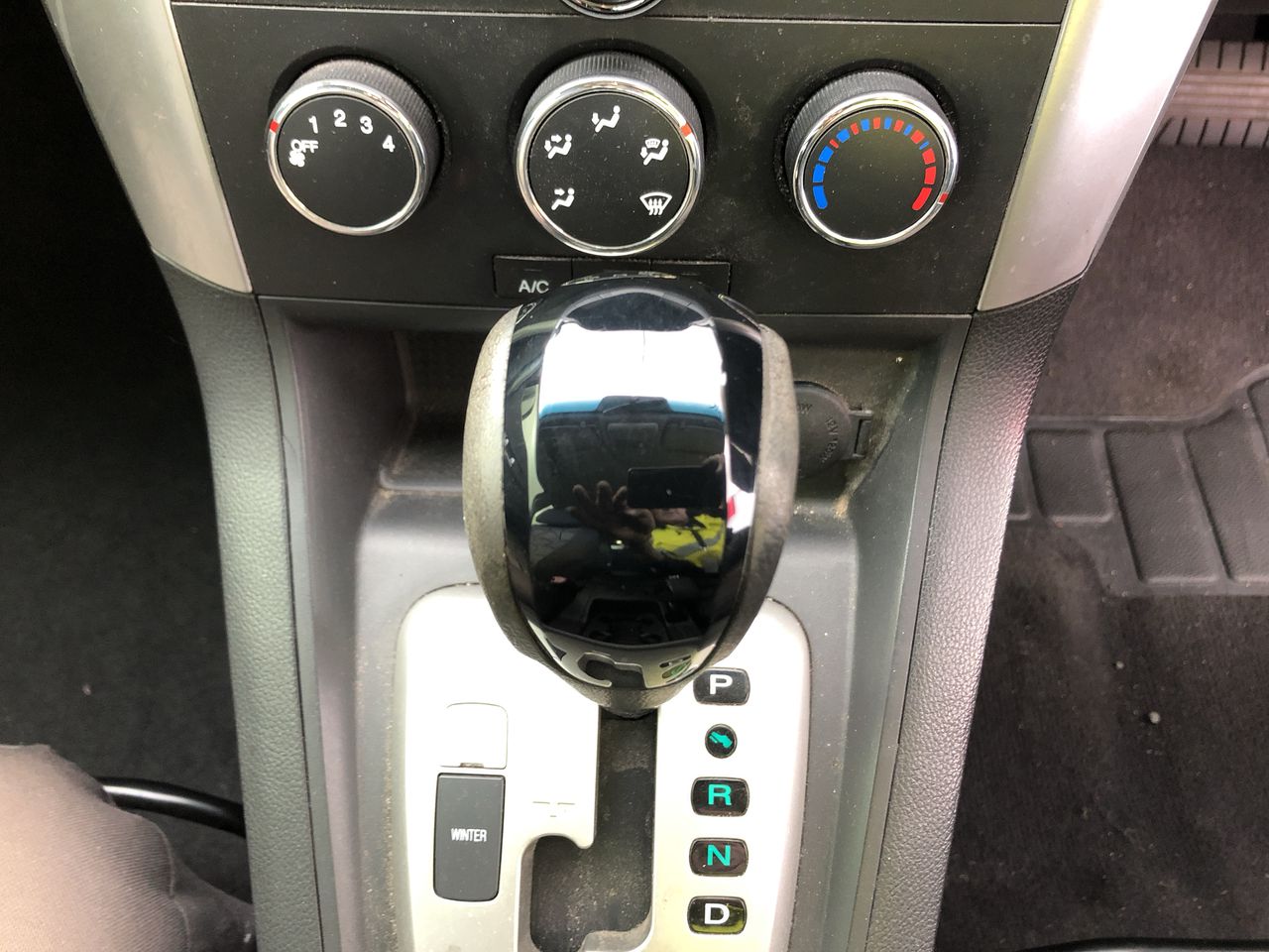 Assorted 15Lt Tins of Paint x 4