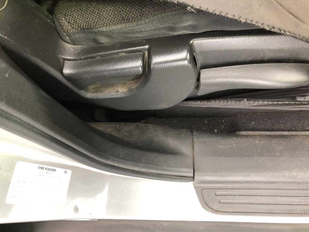 Assorted 10Lt Tins of Paint x 6