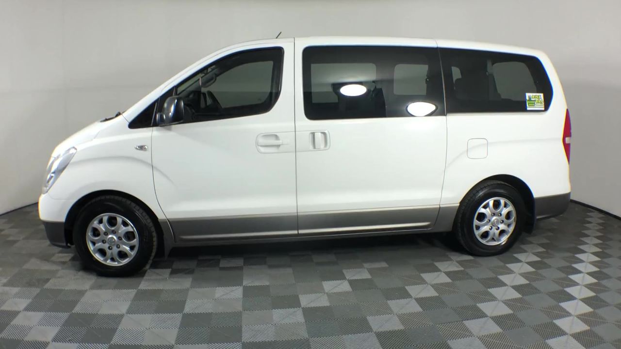 1/100 Scottdale x 2, 1 gram Valcumbi silver bars x 2 & 1 Kilo Copper Bar