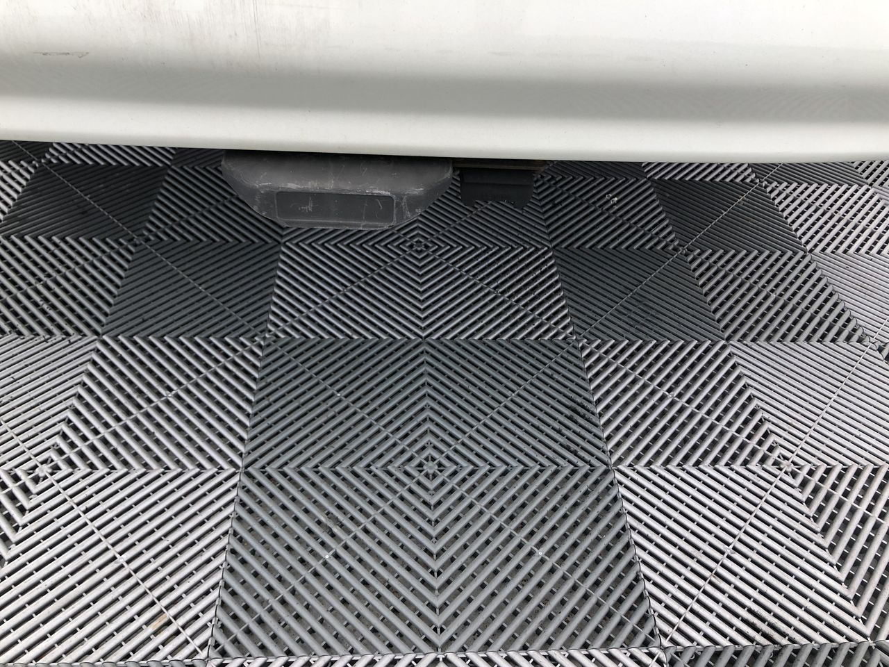 Dual Ram Hydraulic Grapple Attachment to Suit 8T Excavators (Unused)