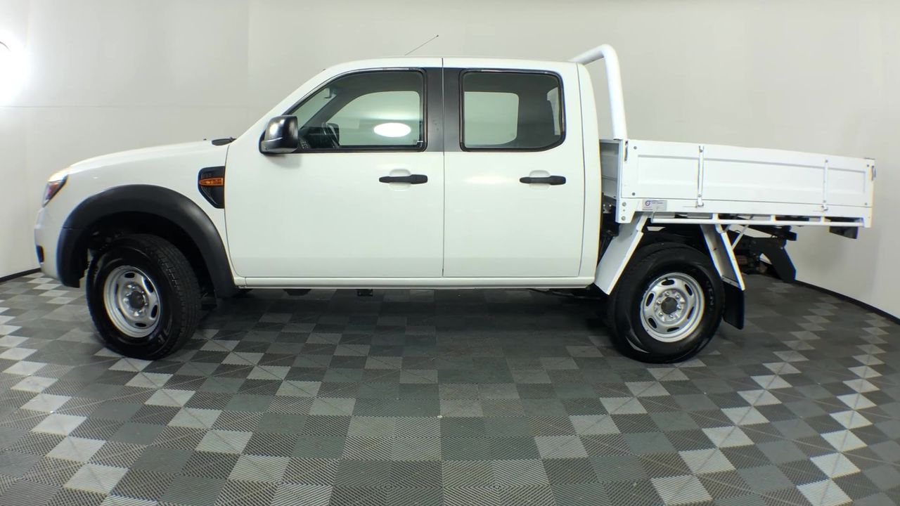 0.8ct Oval Cut GRA Certified Moissanite 925 Sterling Silver Earrings