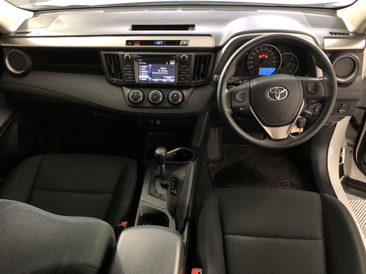 8.50 carat round Ethiopian opal valuation $1,190