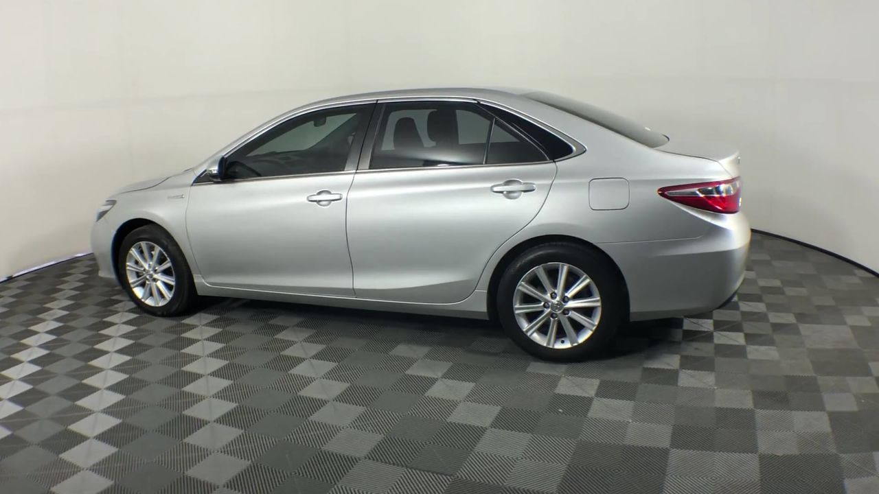 <p>Used Hydraulic Rotator Forklift Attachment </p>