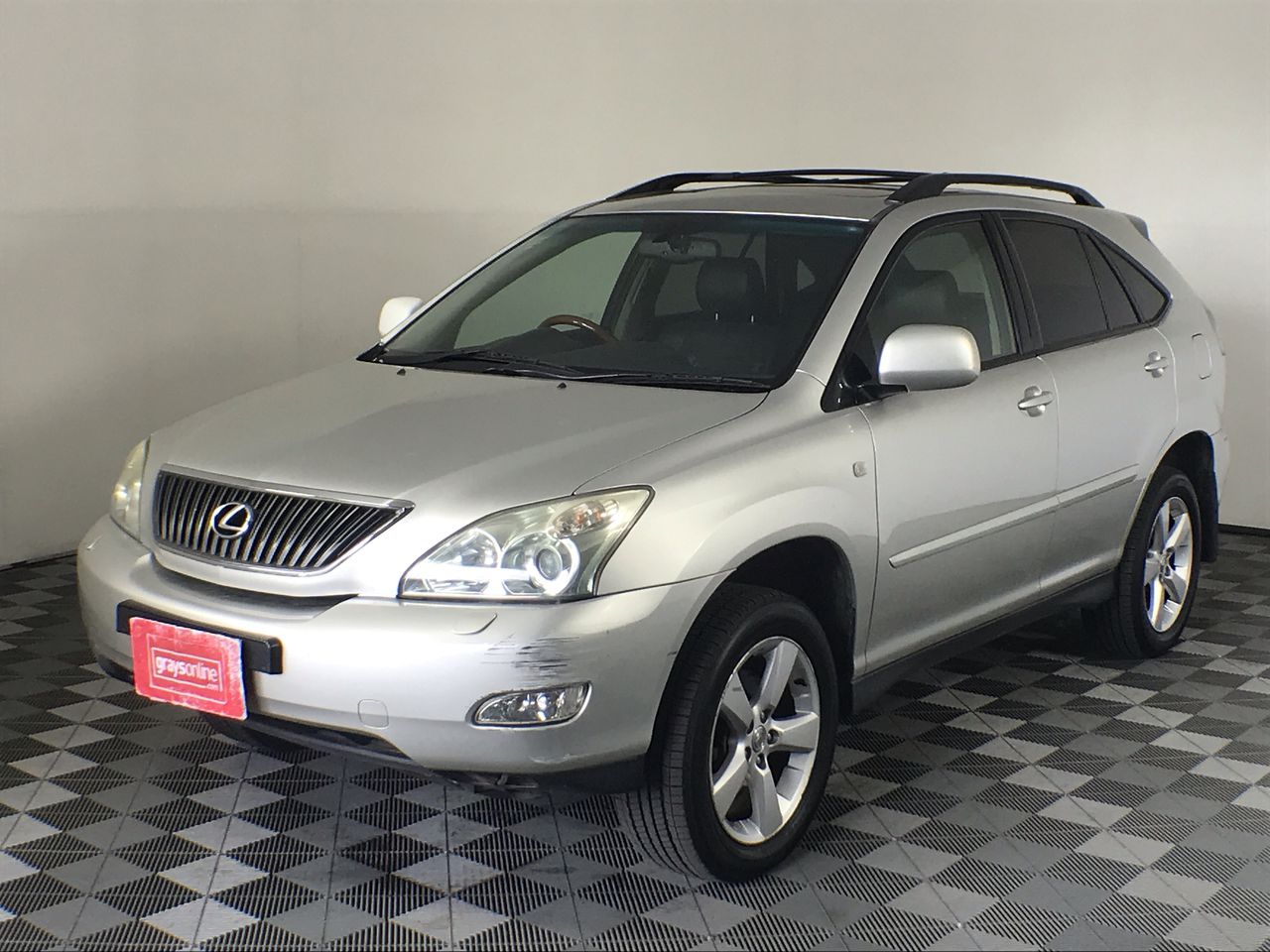 LOGITECH, G920 Driving Force Racing Wheel for Xbox One. NB: Minor Use, Not