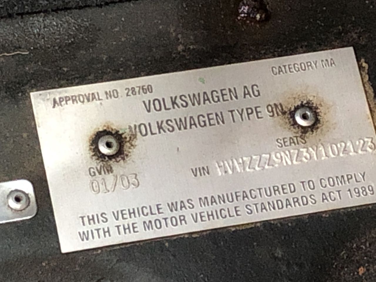 OMRON M2 Hem-7120 Basic Automatic Upper Arm Blood Pressure Monitor. NB: Use