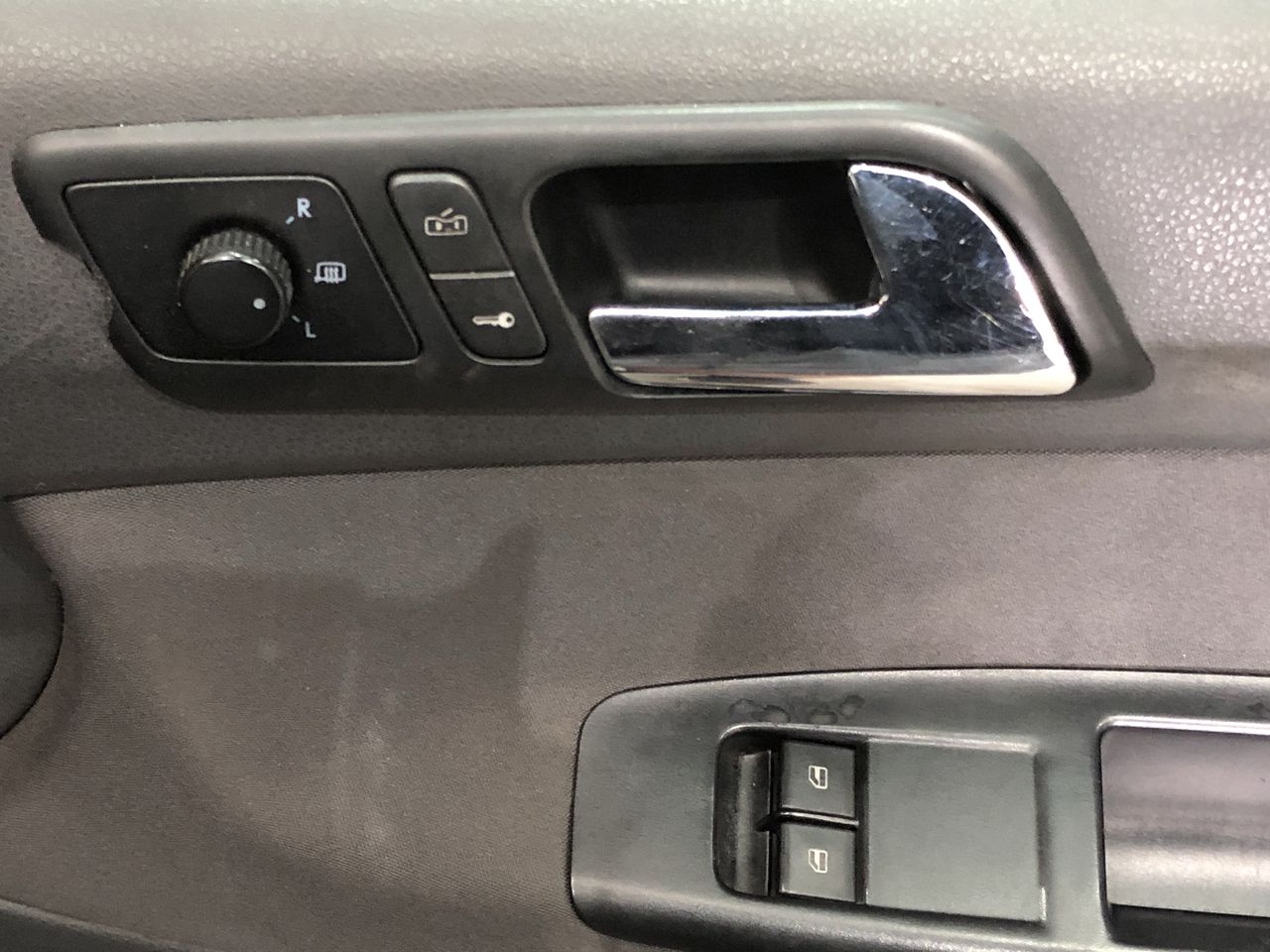 4 x Assorted Electronics. 1 x SAMSUNG Galaxy Tab A9+ 5G Tablet 64GB Graphit