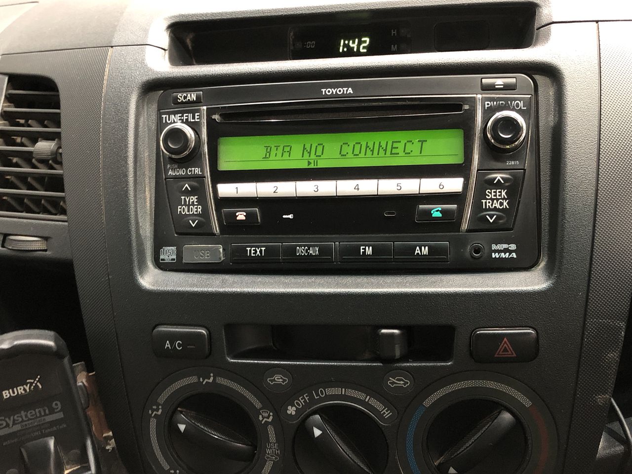 1966 AUSTRALIA FIRST & LAST QUEEN ELIZABETH SILVER ROUND FIFTY CENTS