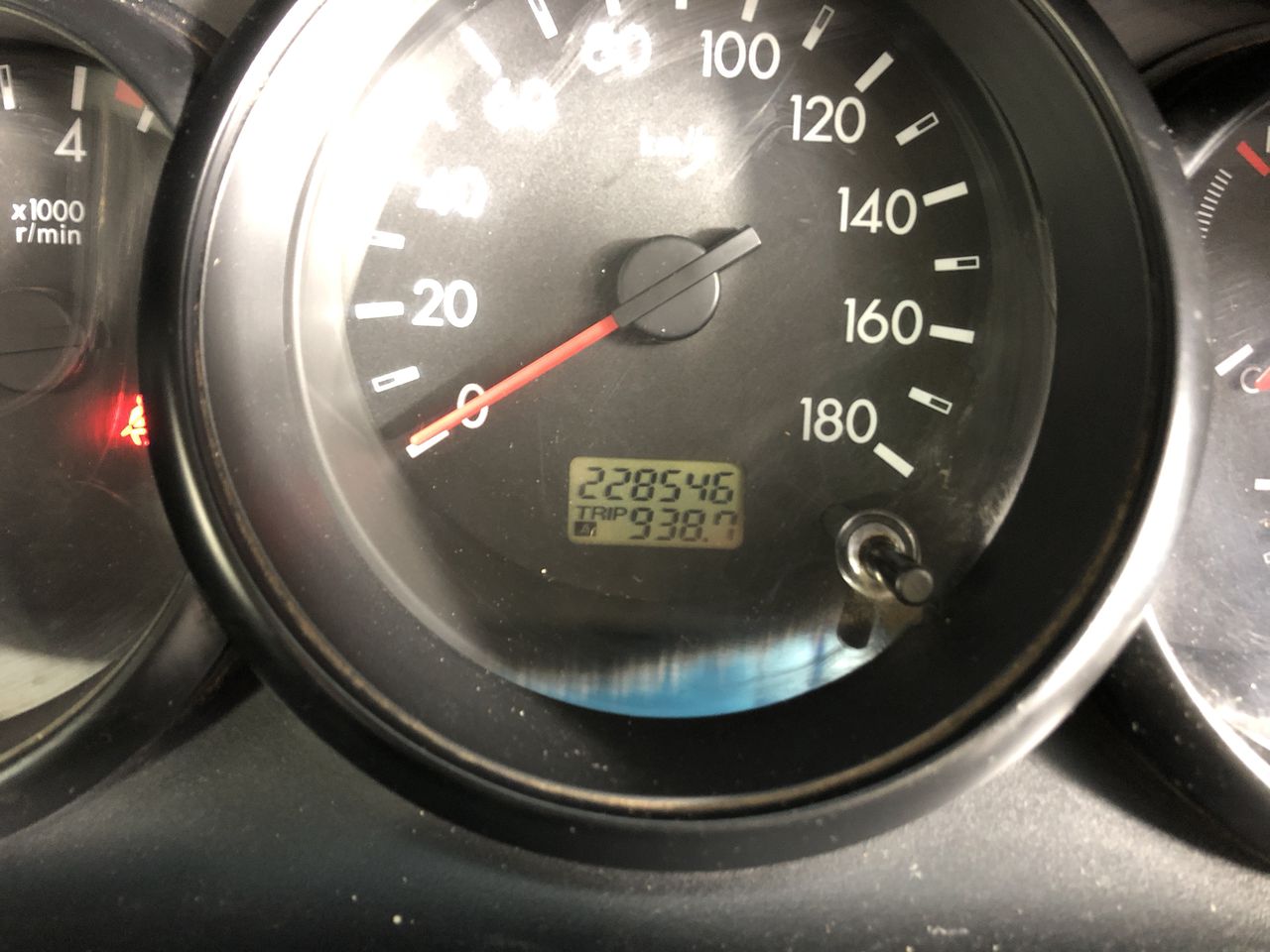 Smart Inverter 1200W Microwave R350EW, Black/White NB: no box