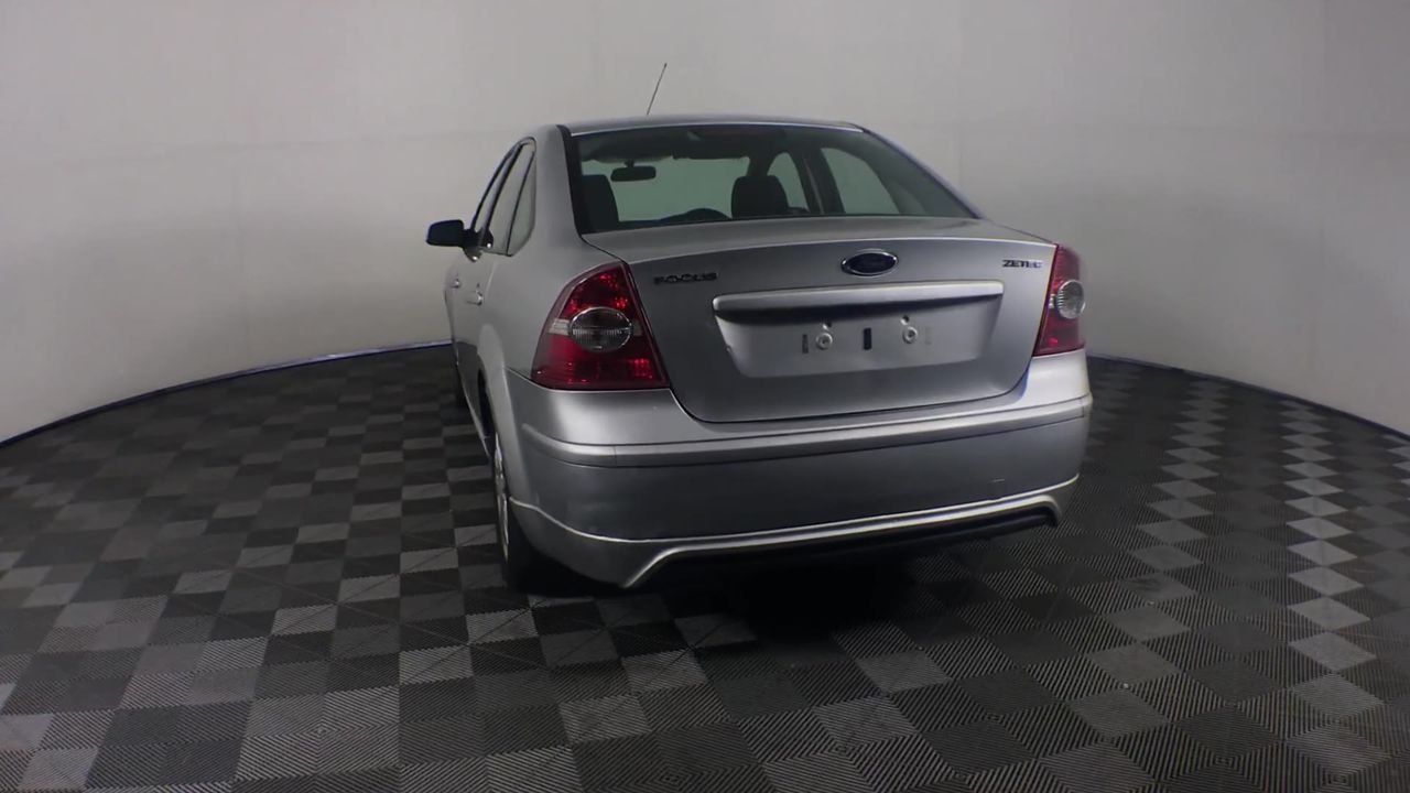 Wolf Blass Yellow Label Merlot (6x 750mL).