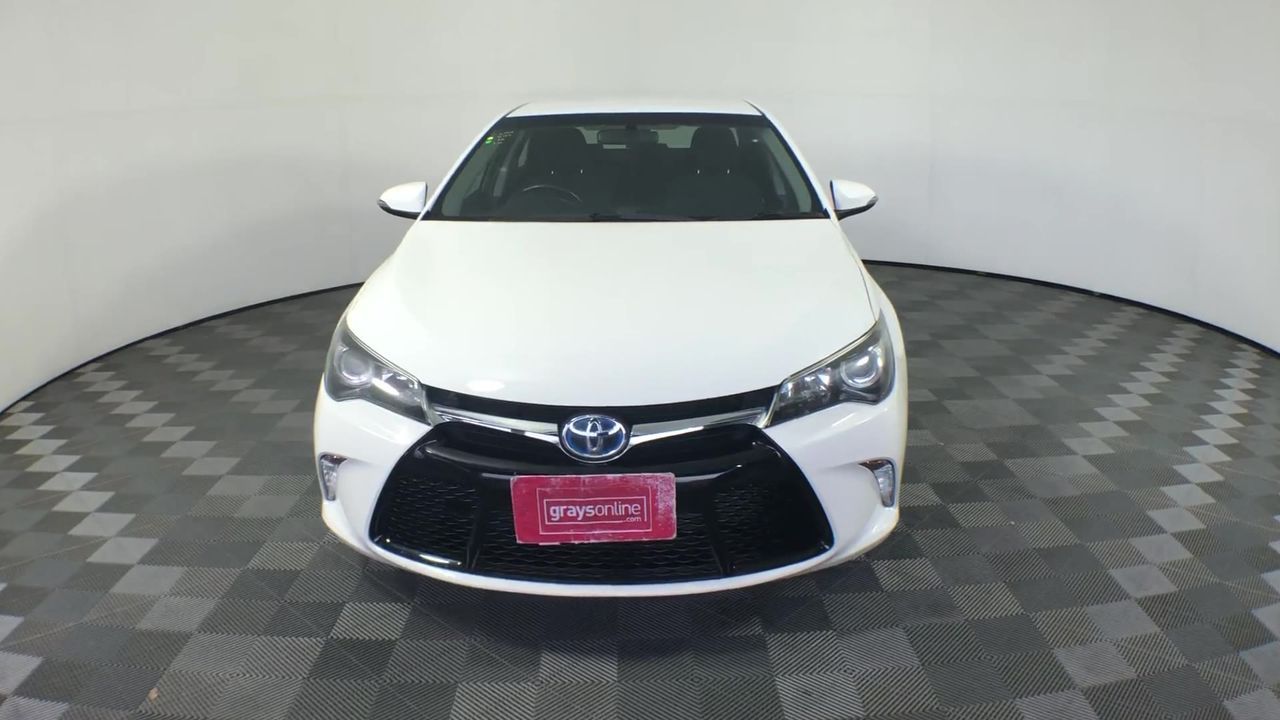 Stainless Steel Initial 'G' Bracelet with Simulated Diamonds - Yellow