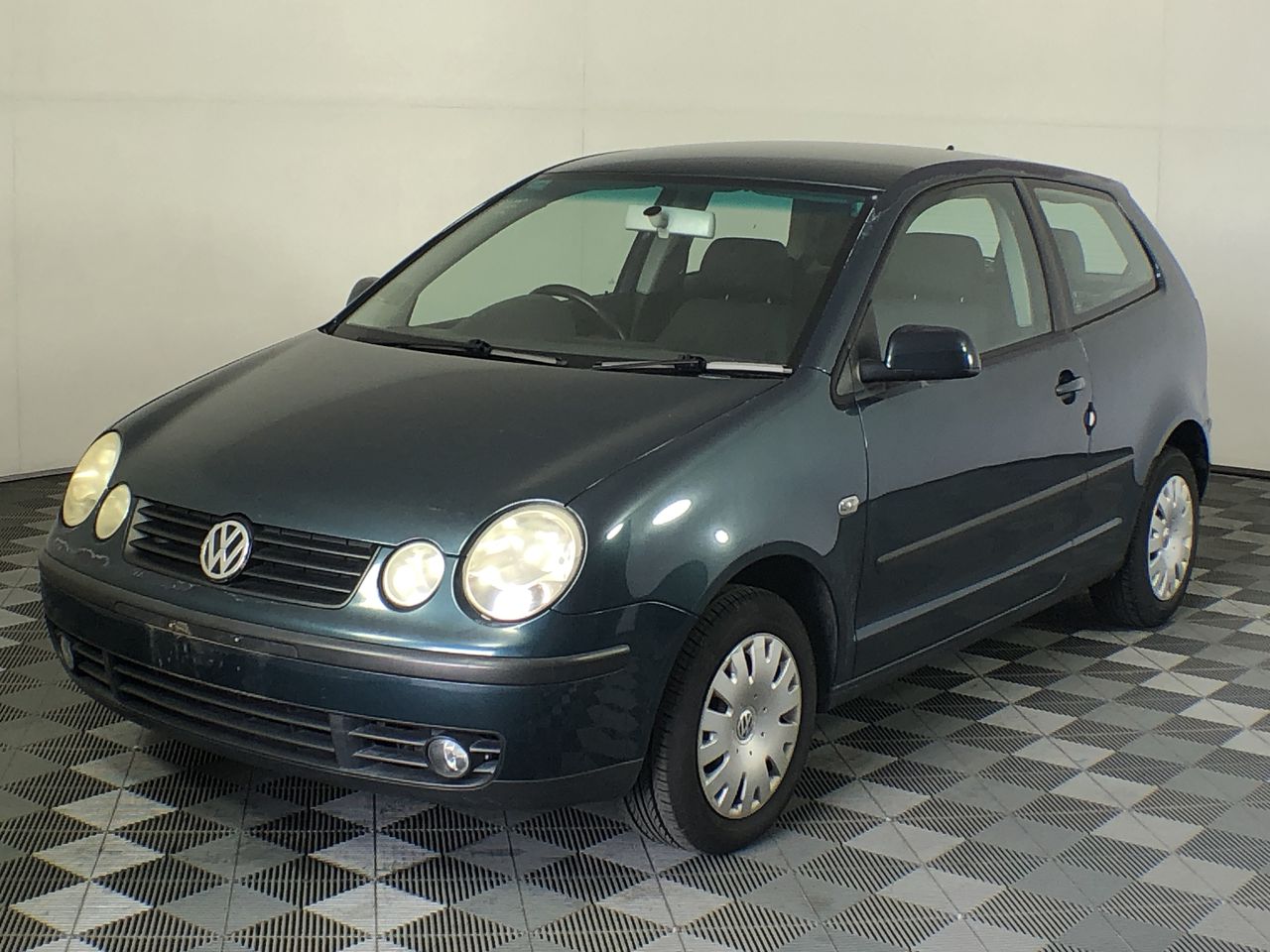 BIJ'OR - Genuine White Black Pearl & Simulated Diamond Earrings RRP $59