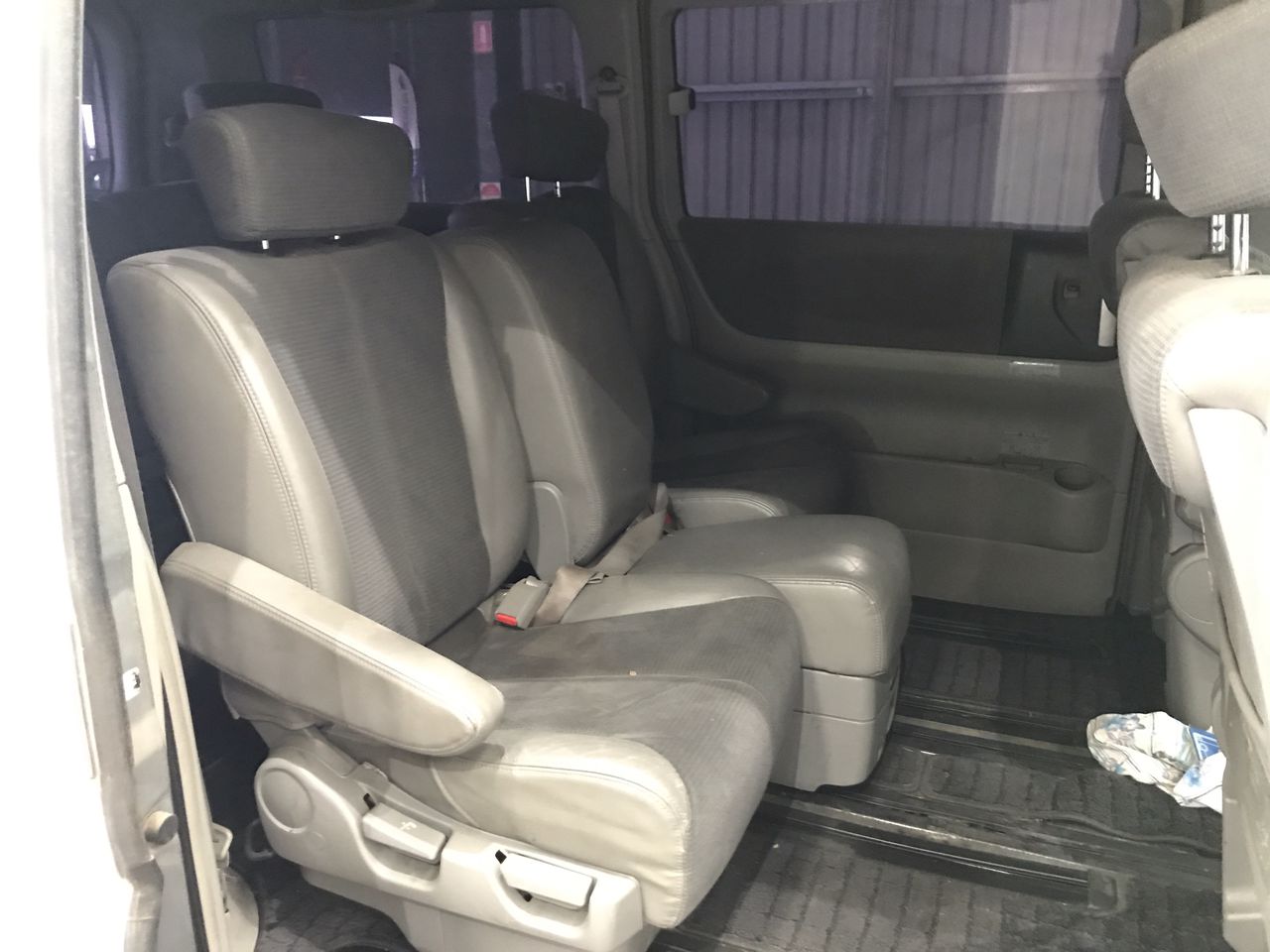 Replica Royal Ring - 16 Simulated Diamonds - US Size 8