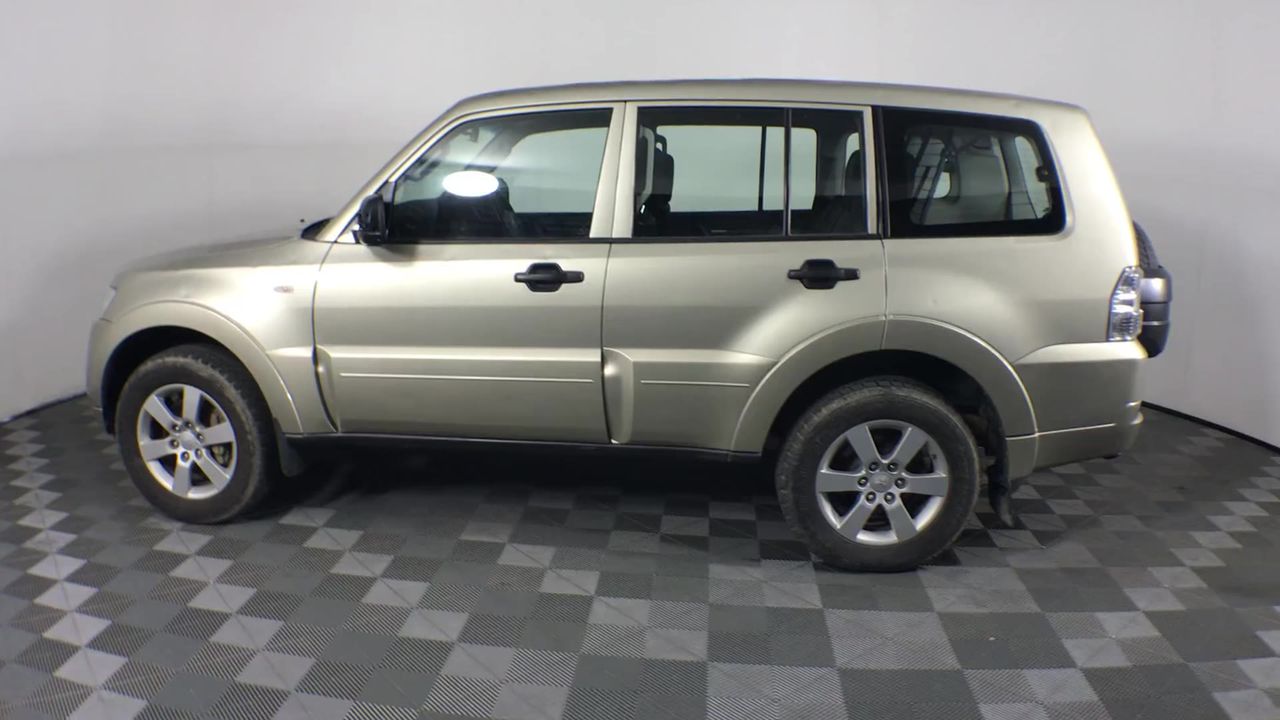 Designer Plain Bracelet for Charms in Silver