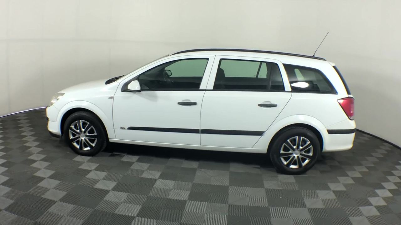 HP ELITEBOOK 840 G3 Laptop I5 6TH GEN 8GBRAM/128GB