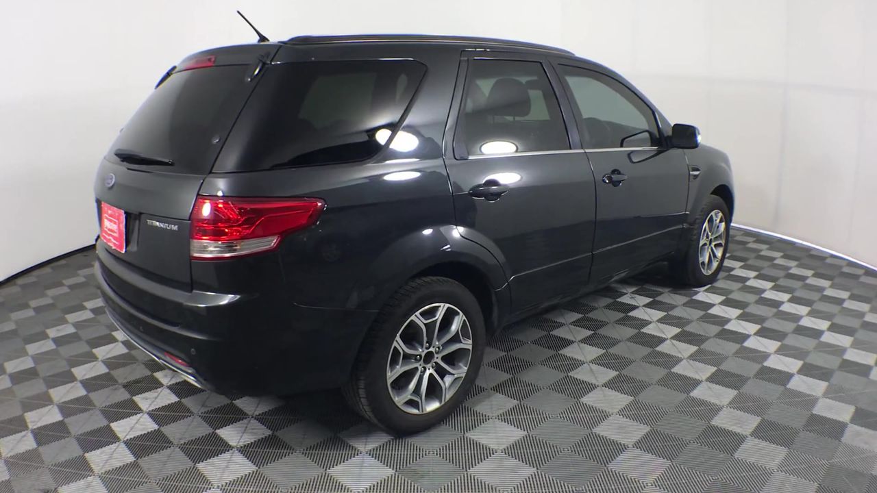 2022 Queen Elizabeth Platinum Jubilee Gold plated Medallion