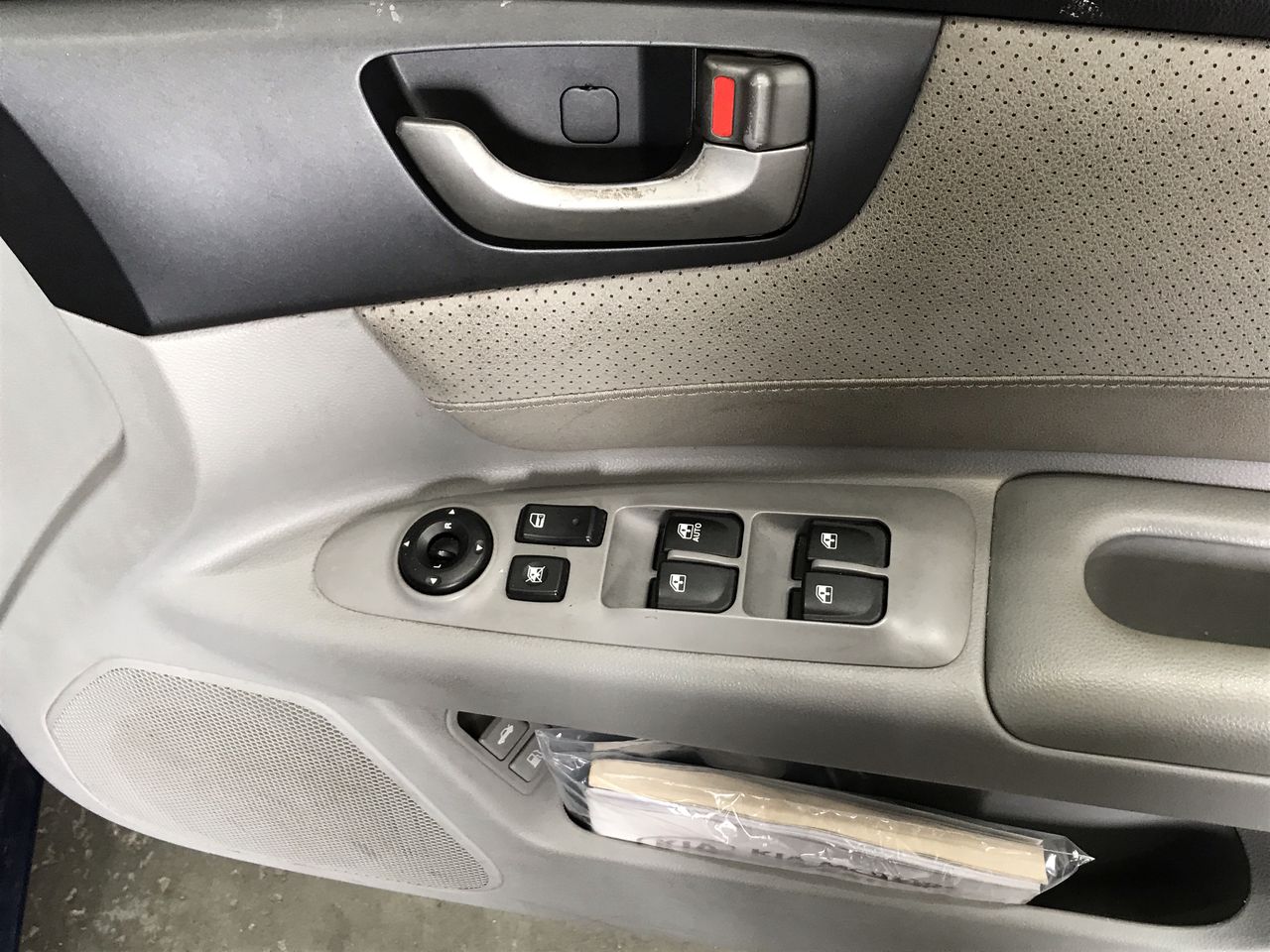 Bradman 5 Dollar Bi Metal Coin on Card of Issue 1996 Issued by RAM