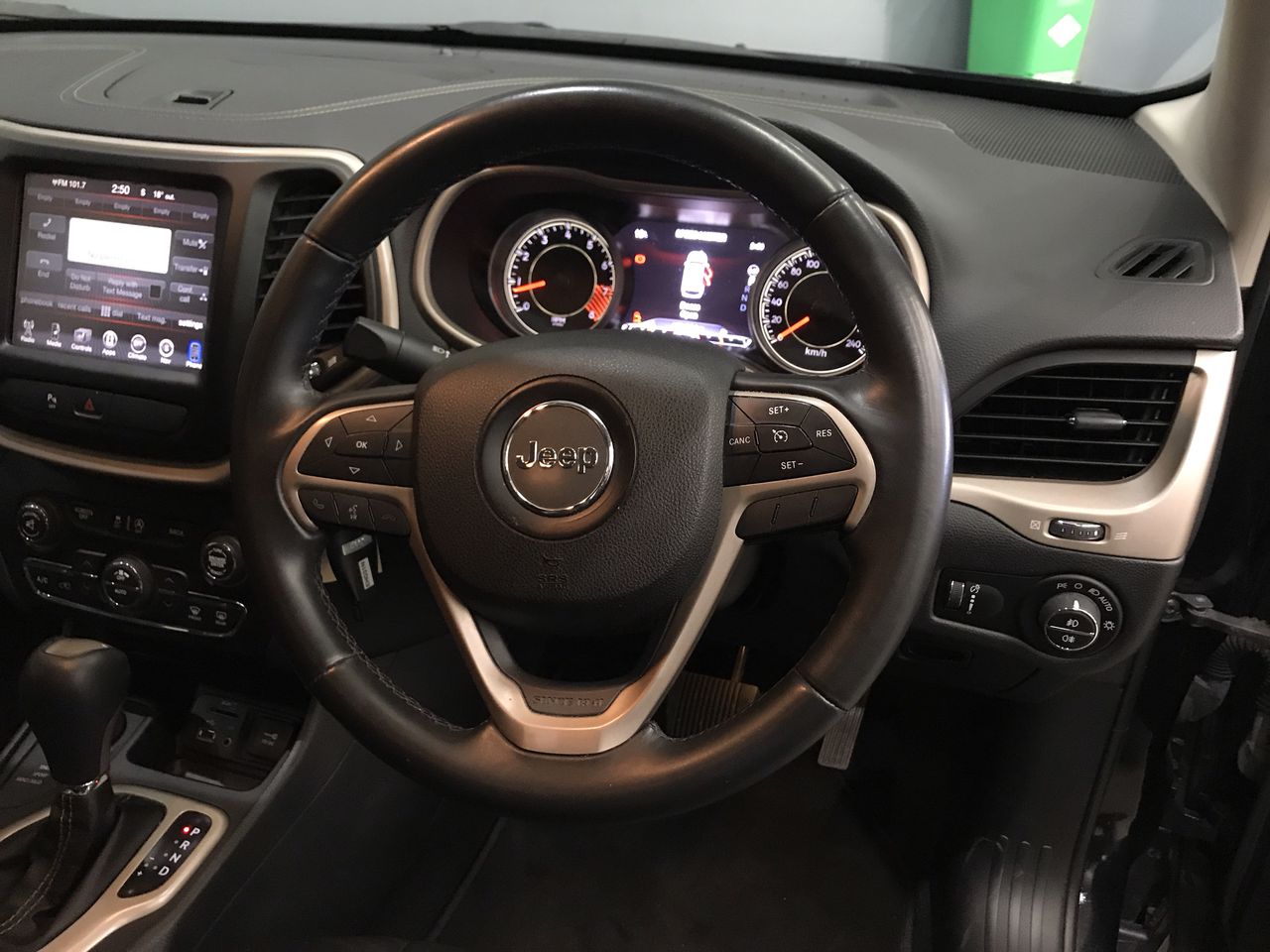 9K Yellow GOLD HLW BOX BRACELET 19cm