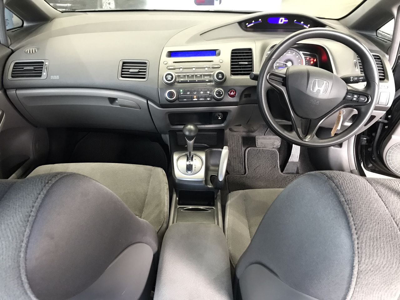 Wolf Blass Red Label Shiraz Grenache (6x 750mL), SEA.