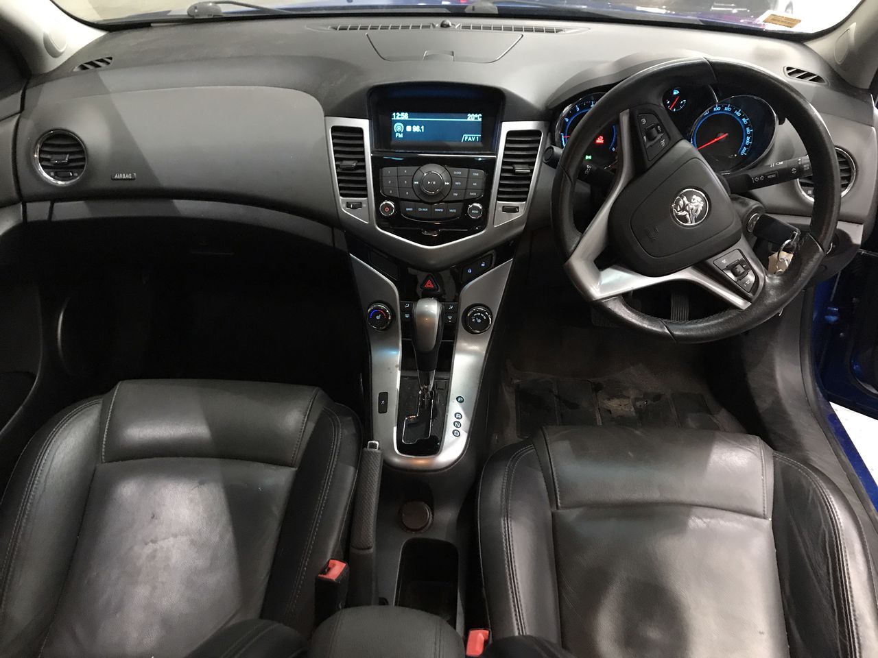 Brokenwood Cricket Pitch Red Cab Blend (6x 750mL).