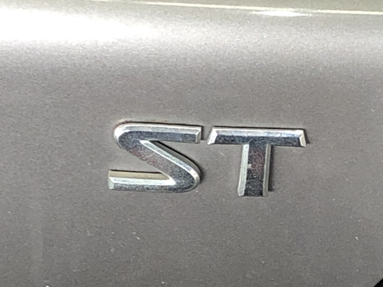 Jules Roy Pinot Noir 2024 (6x 750mL), France.