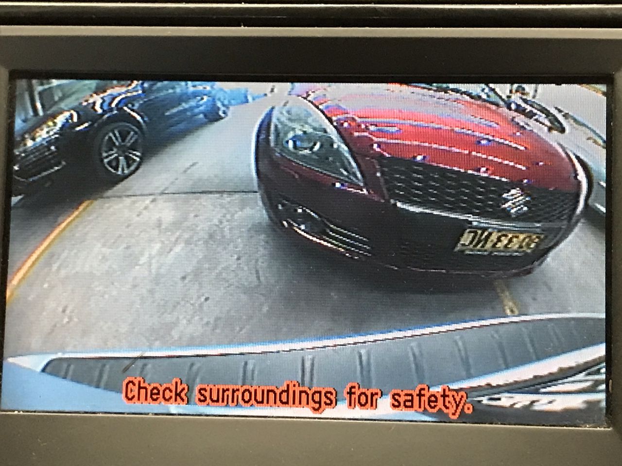 <B>9K Yellow Gold Oval Mary Pendant</B><P>