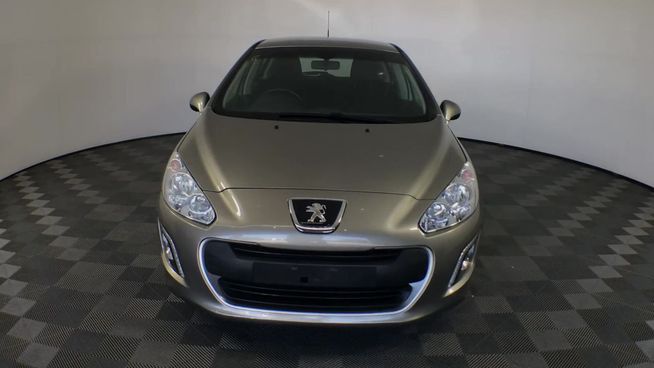 <B>9K Wh Gld 0.05Ct Hi I1 Diamond Aquamarine Rose Gold</B><P>