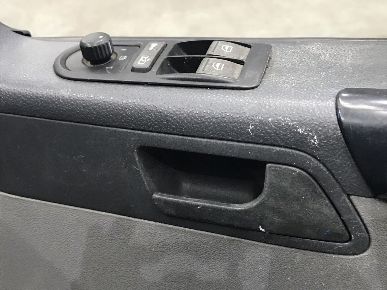 5.12ct Cut Yellow Sapphire & 0.68ct Round Two Stones Dia. G/VS-SI Ring