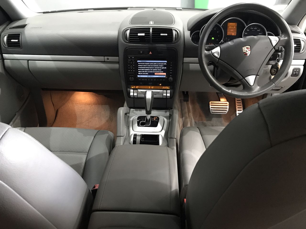 HAPE Pepe Walk-A-Long Puppy