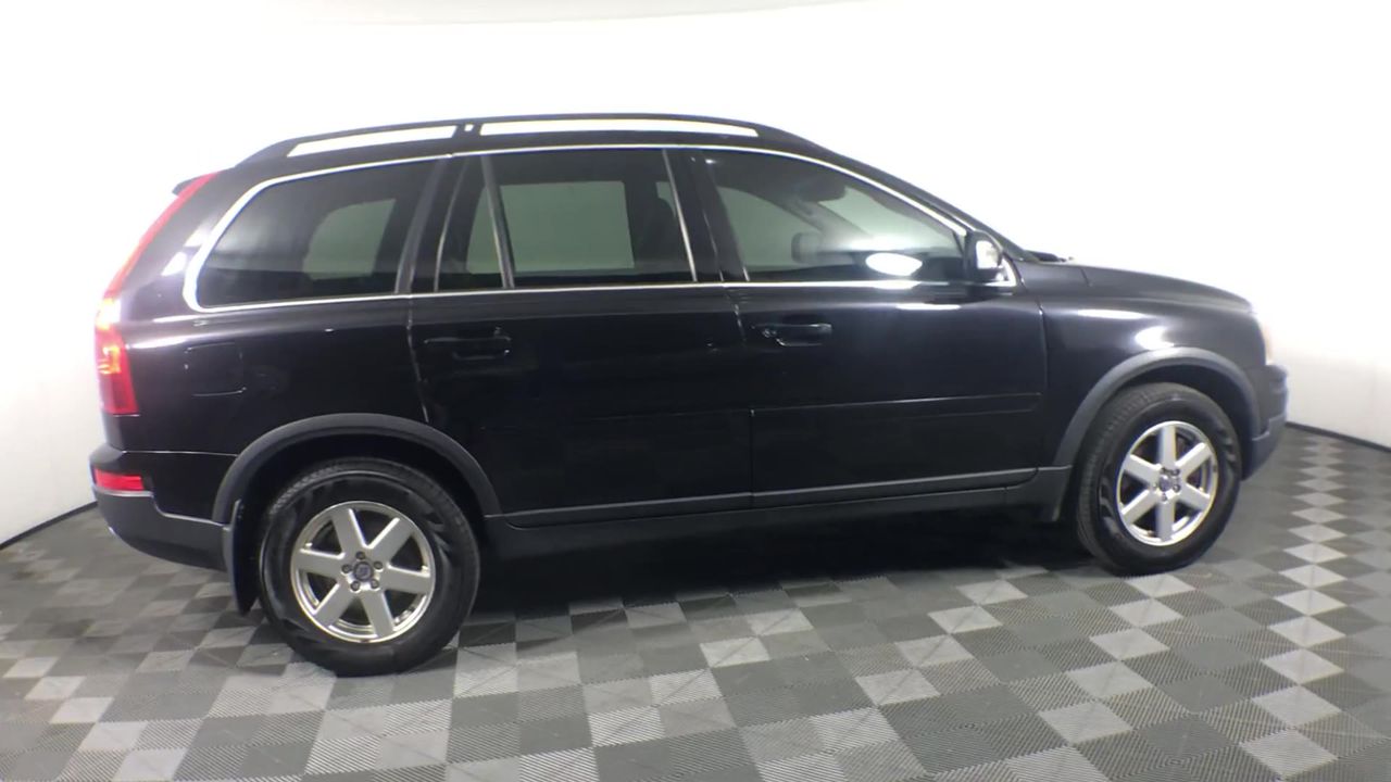 5-10mm White & Black Freshwater Pearl Real Platinum Plated Drop Earrings