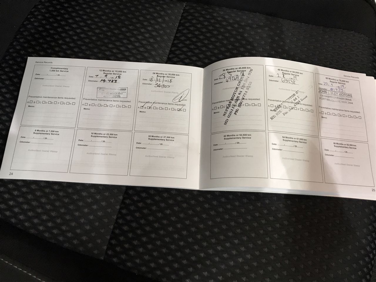 KOBOLT KX11 Excavator (Multiple attachments included) with Trailer