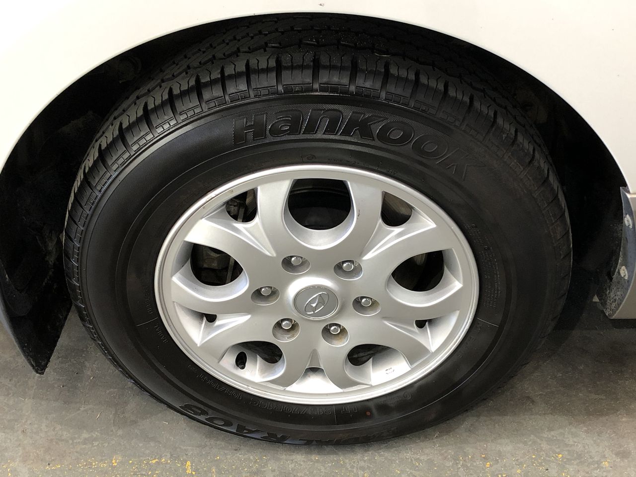 Quantity of 4 26.5-25 Earthmoving Tyres(Unused)