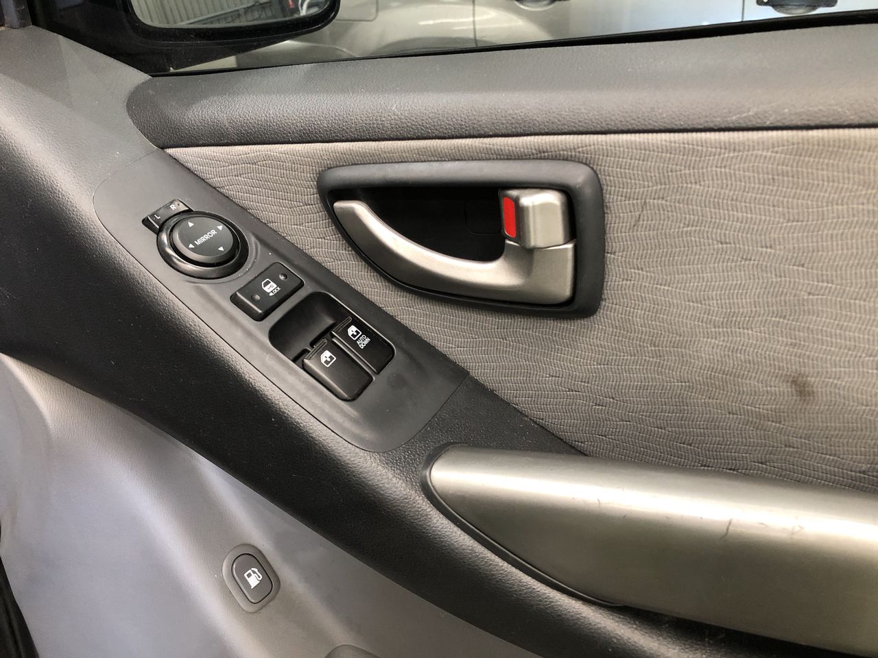 Quantity of 1 26.5-25 Earthmoving Tyre(Unused)