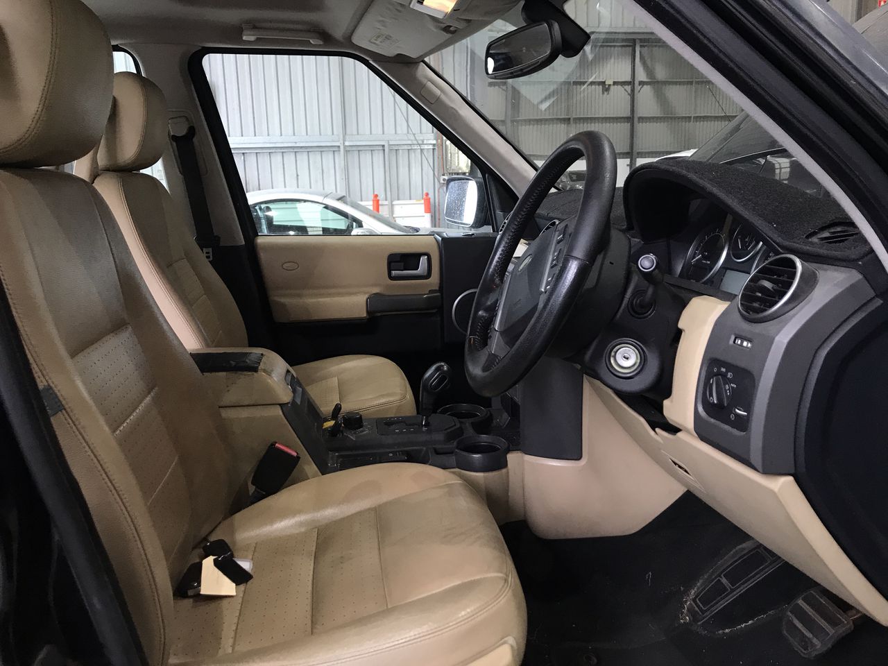 Elephant in the Room Buttery Chardonnay (6x 750mL).