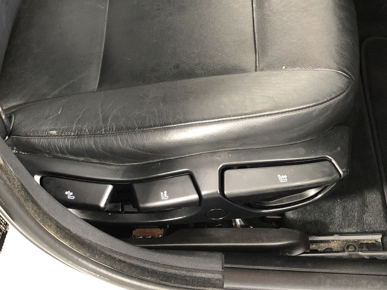 De Bortoli `Sacred Hill` Sparkling Brut NV (6x 750mL), Riverina, NSW.