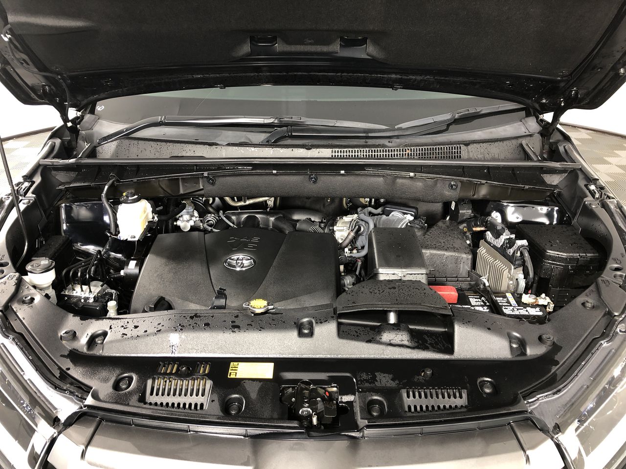 0.04 carat natural 1 round diamond